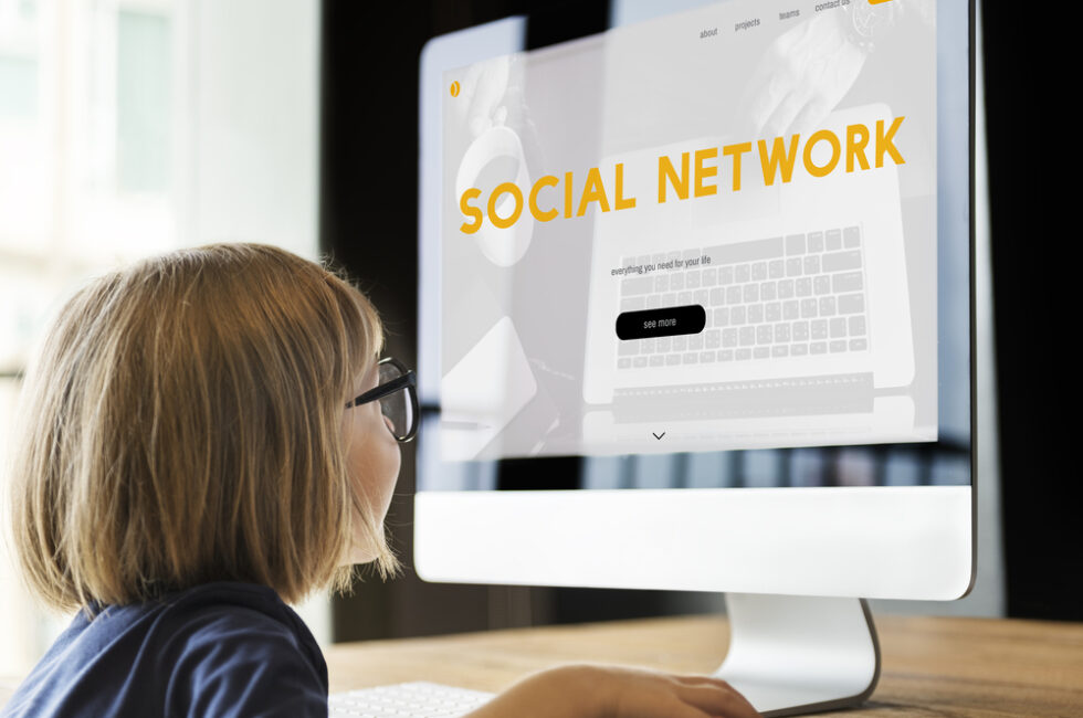 Rappresentazione grafica della regolamentazione dei social media