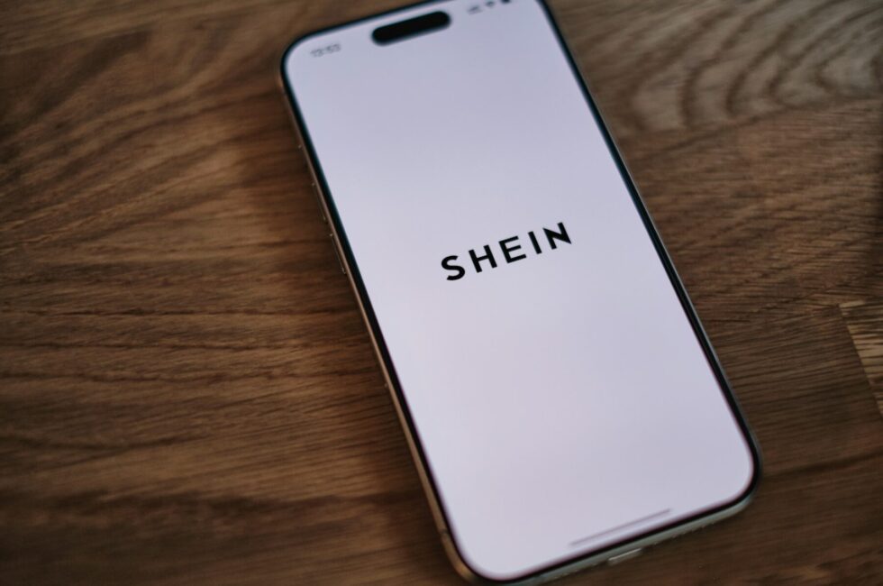 Shein debutto Borsa Hong Kong
